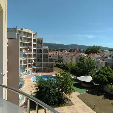 Aya's Beach Apartament *